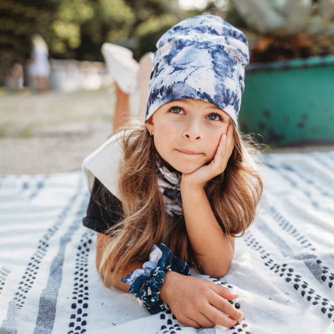 BEANIE WITH SCARF MISTY