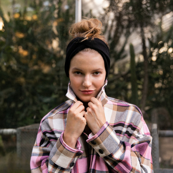 TWIST HEADBAND BLACK LINE