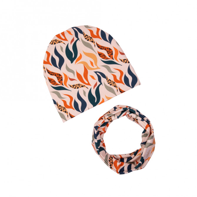 GIRL BEANIE WITH TUB FLAMES