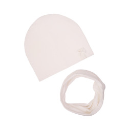 GIRL BEANIE WITH TUB MILK