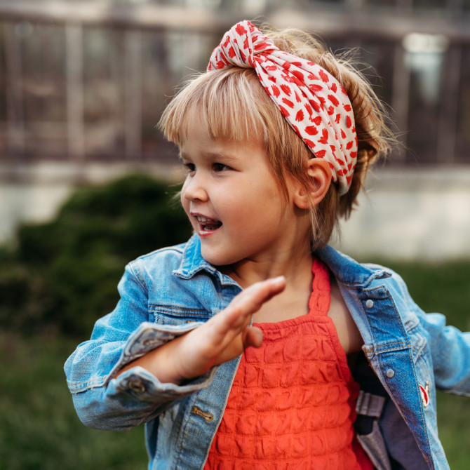 KNOT HEADBAND RED LIPSTICK
