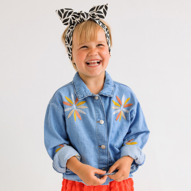 girl headband balance