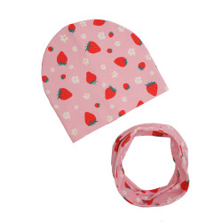 GIRL BEANIE WITH TUB STRAWBERRIES