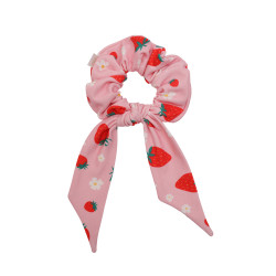 SCRUNCHIE WITH TAIL STRAWBERRIES