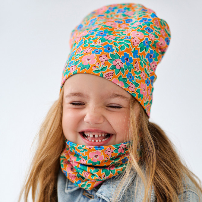 GIRL BEANIE WITH TUB LUCY