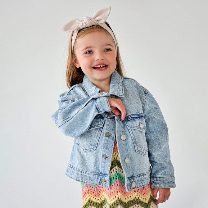 girl headband sand