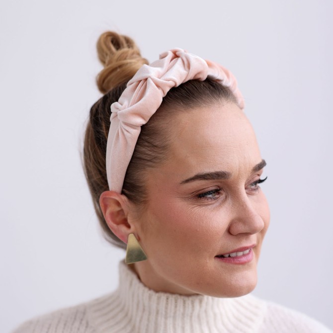 RIPPLE HEADBAND AKSAMIT PERŁA