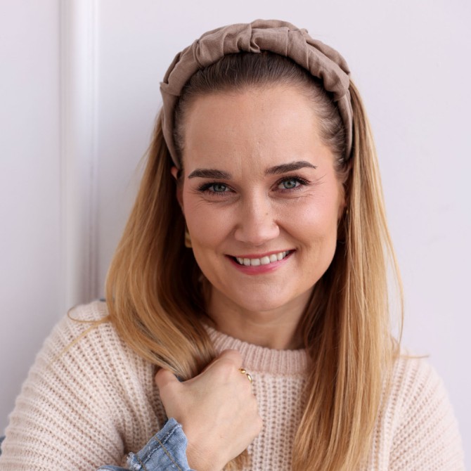 RIPPLE HEADBAND LATTE LINEN
